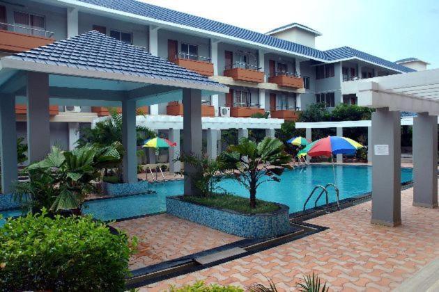 Blue Lily Beach Resort,Пури Екстериор снимка